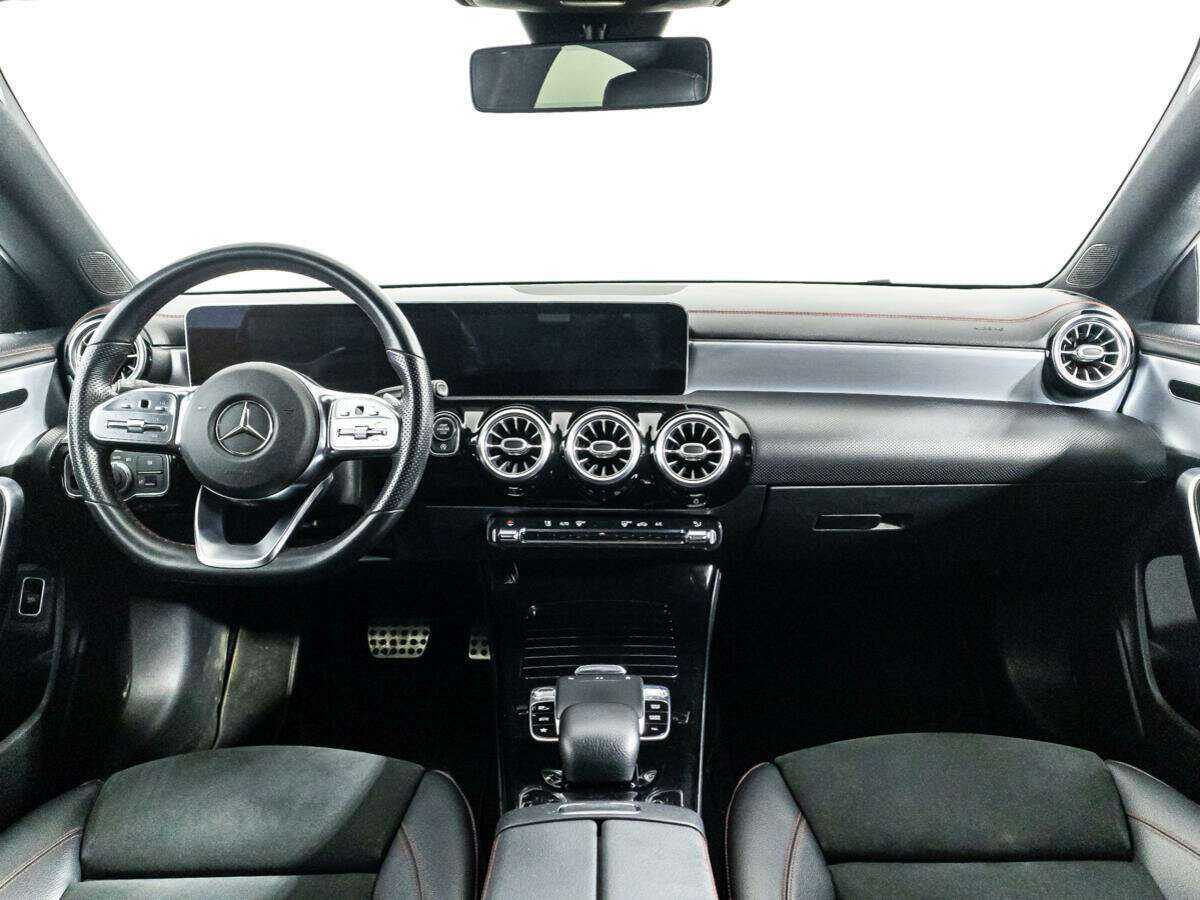 Mercedes-Benz CLA 200, 2019 Фото №13