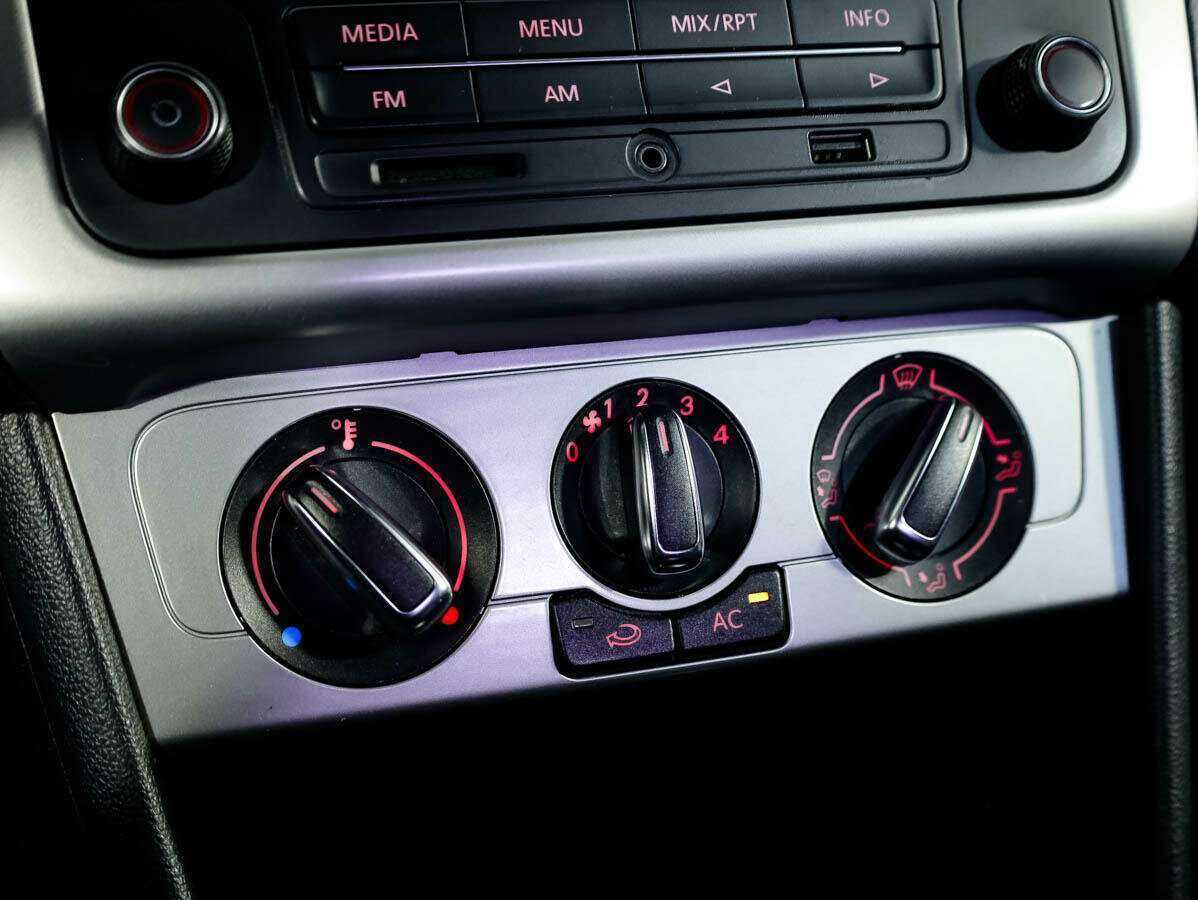 Volkswagen Polo, 2013 Фото №17