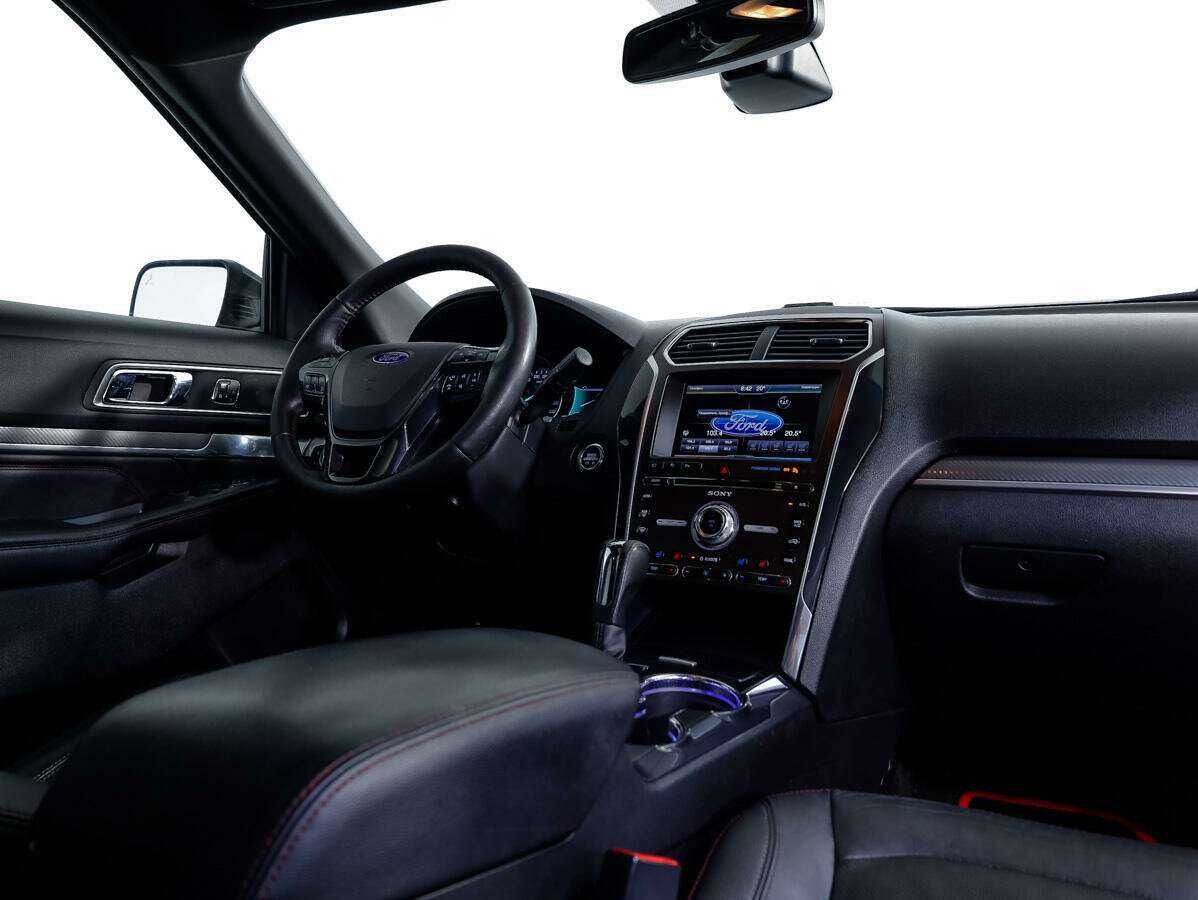 Ford Explorer, 2015 Фото №9