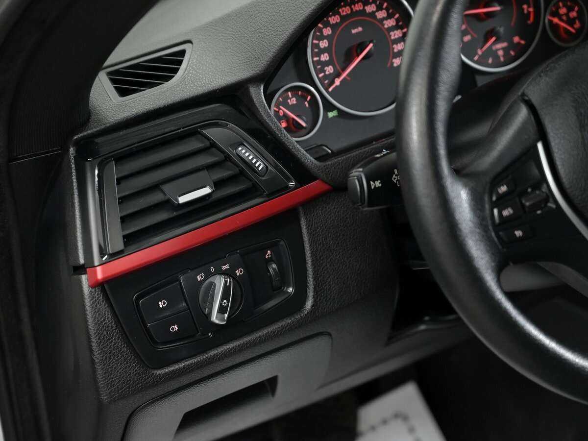 BMW 3 серии Gran Turismo 320i xDrive, 2015 Фото №13