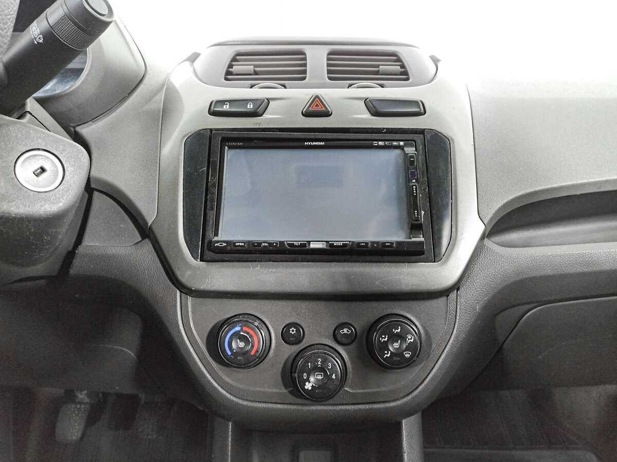 Chevrolet Cobalt, 2013 Фото №13