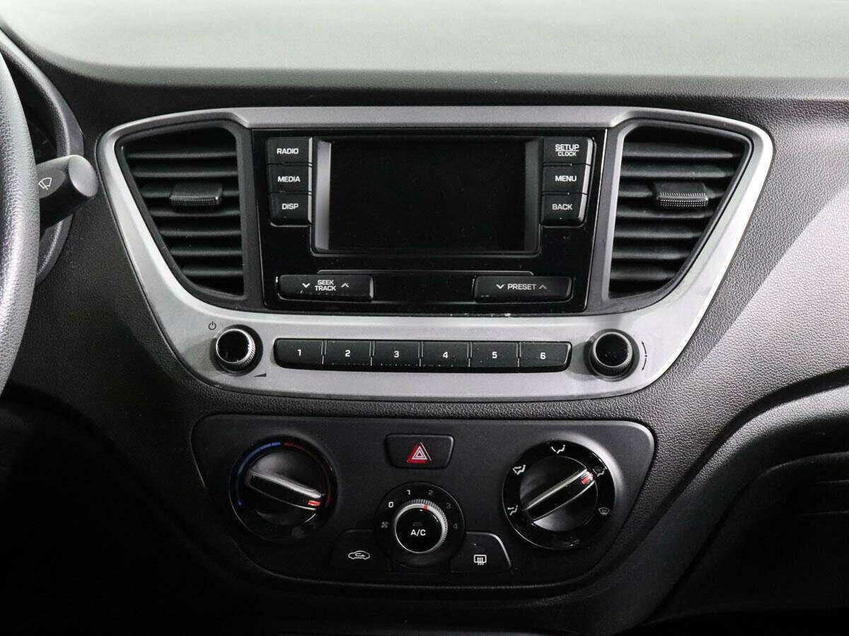 Hyundai Solaris, 2017 Фото №12