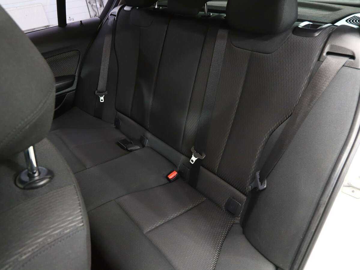 BMW 1 серии 118i, 2016 Фото №13