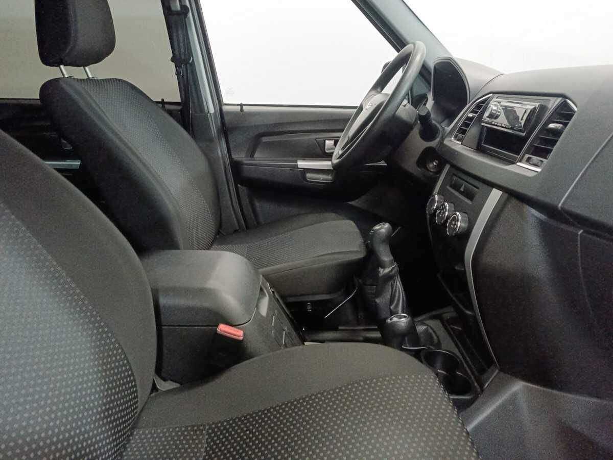 УАЗ Patriot, 2017 Фото №9