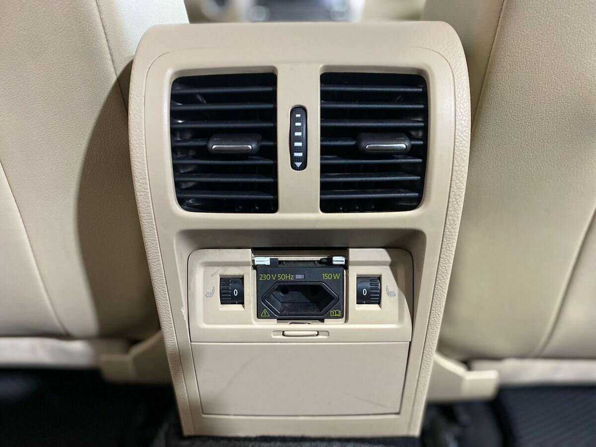 Volkswagen Passat, 2012 Фото №18