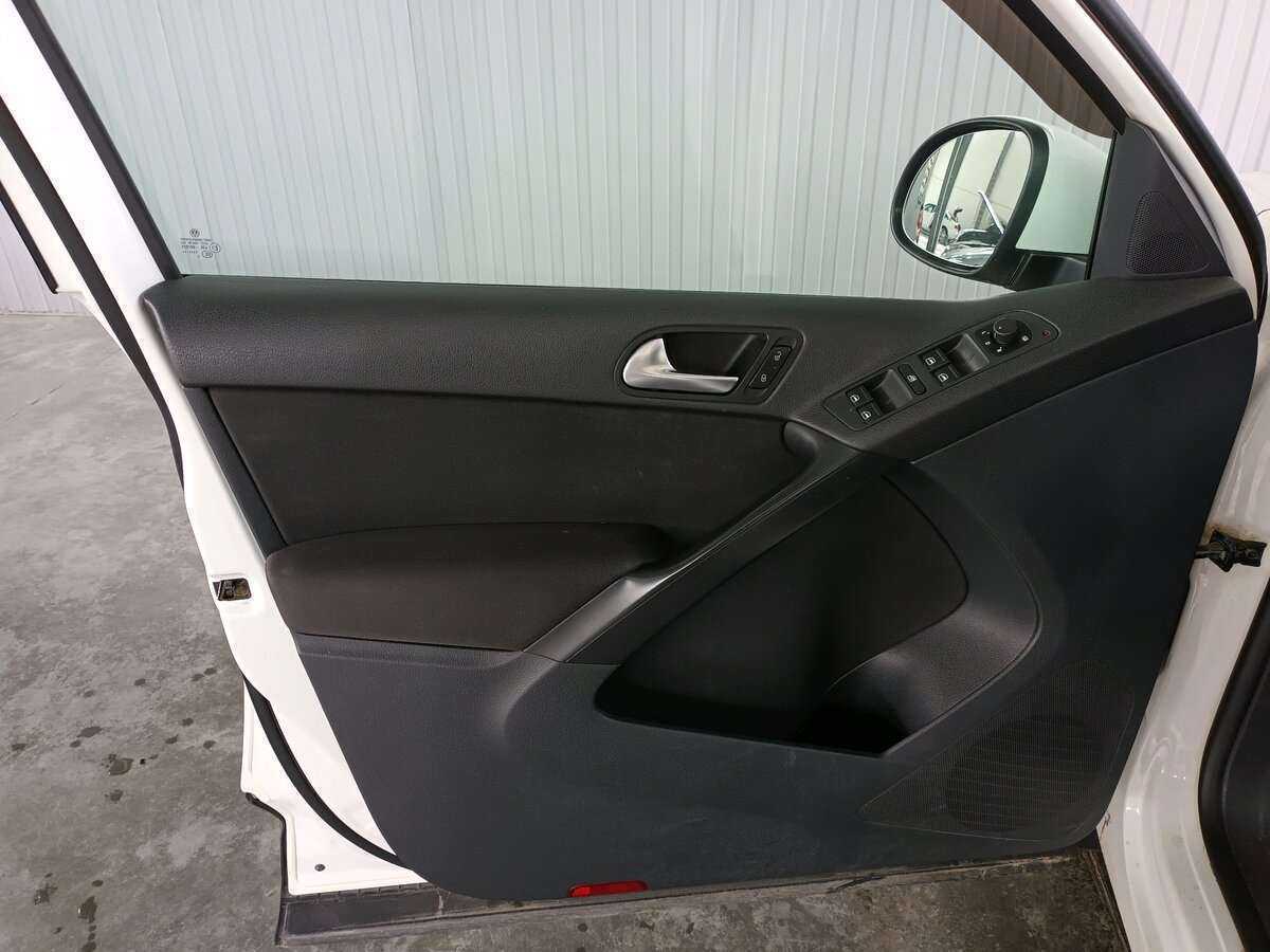 Volkswagen Tiguan, 2013 Фото №17