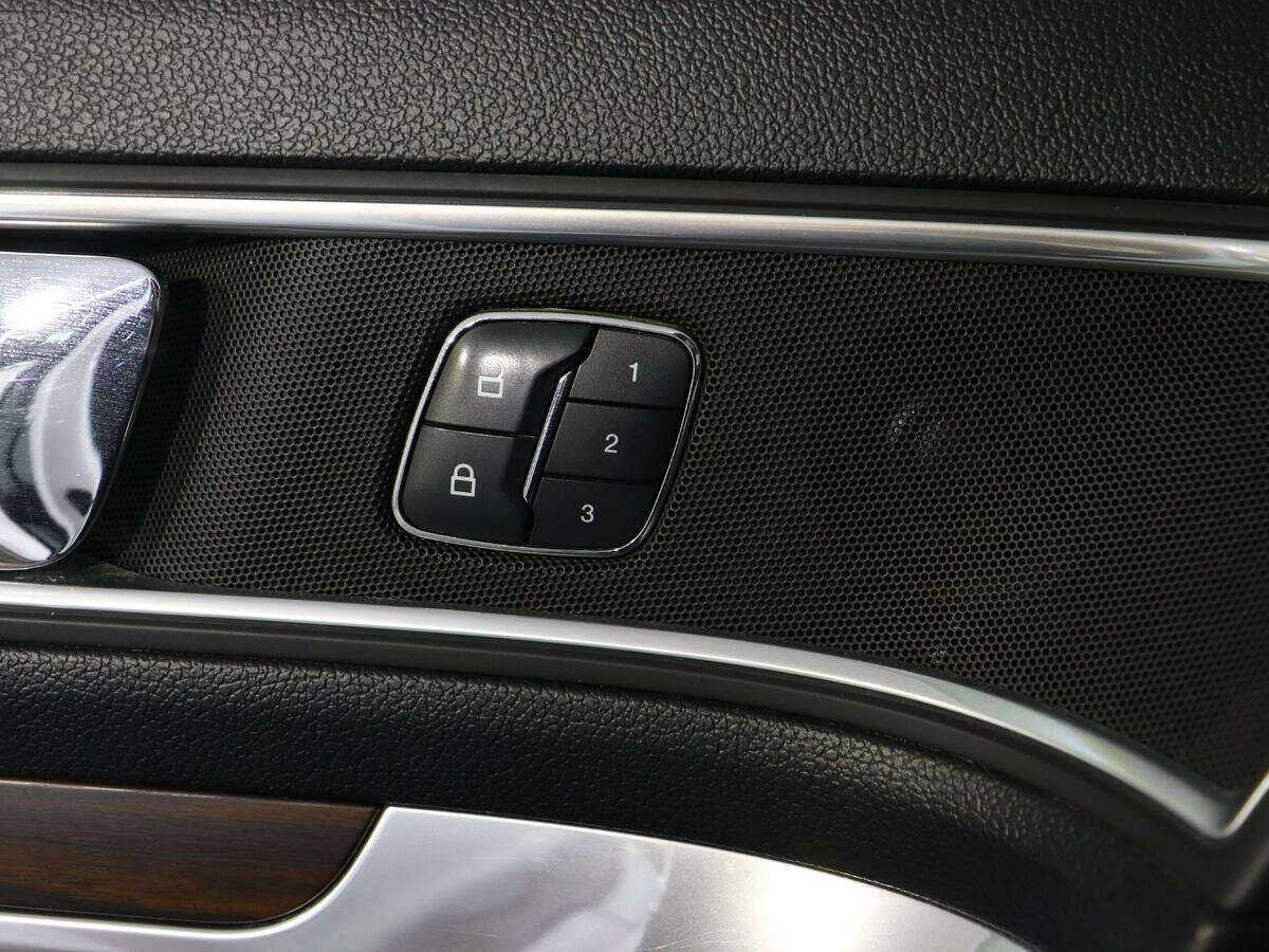 Ford Explorer, 2016 Фото №23