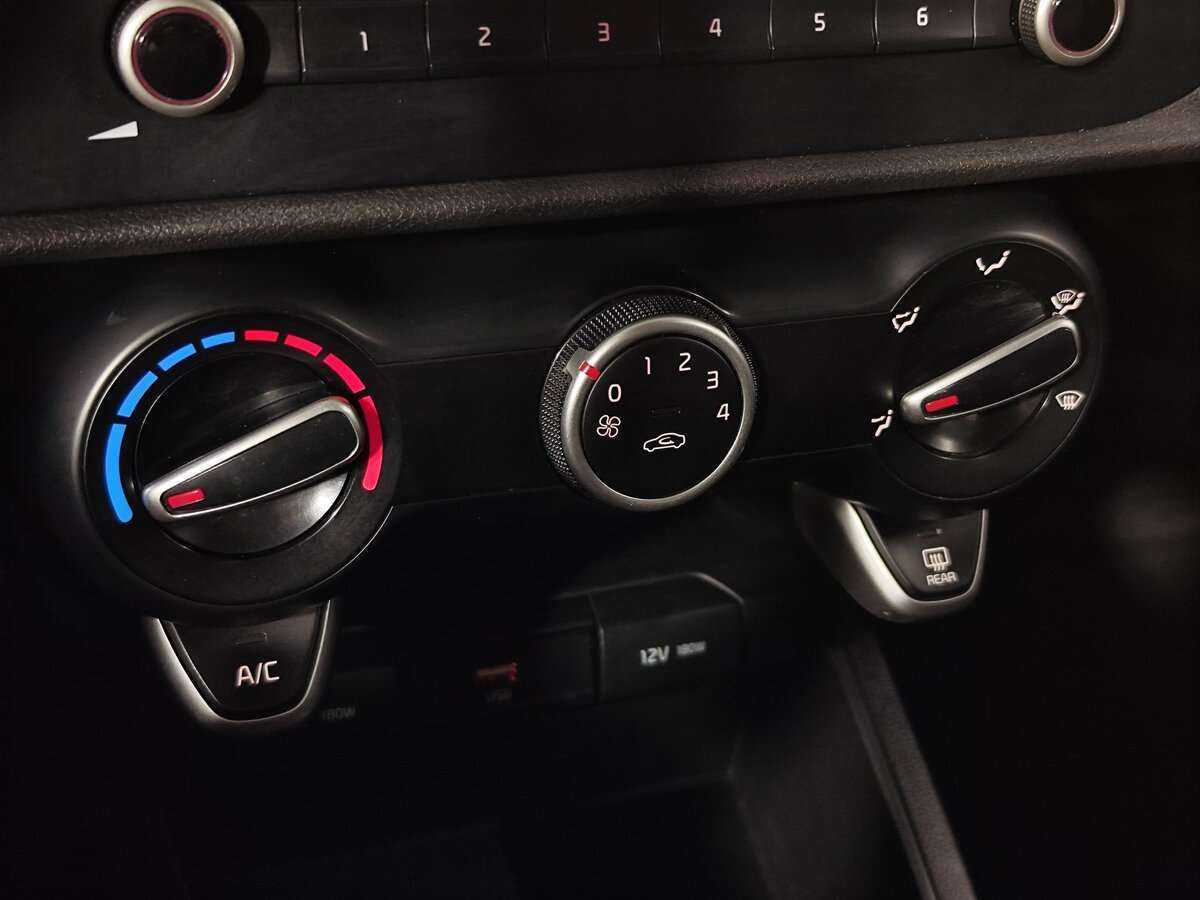 Kia Rio, 2021 Фото №13