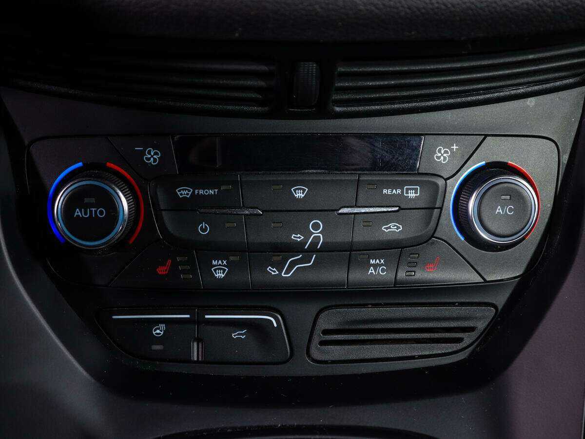 Ford Kuga, 2018 Фото №17