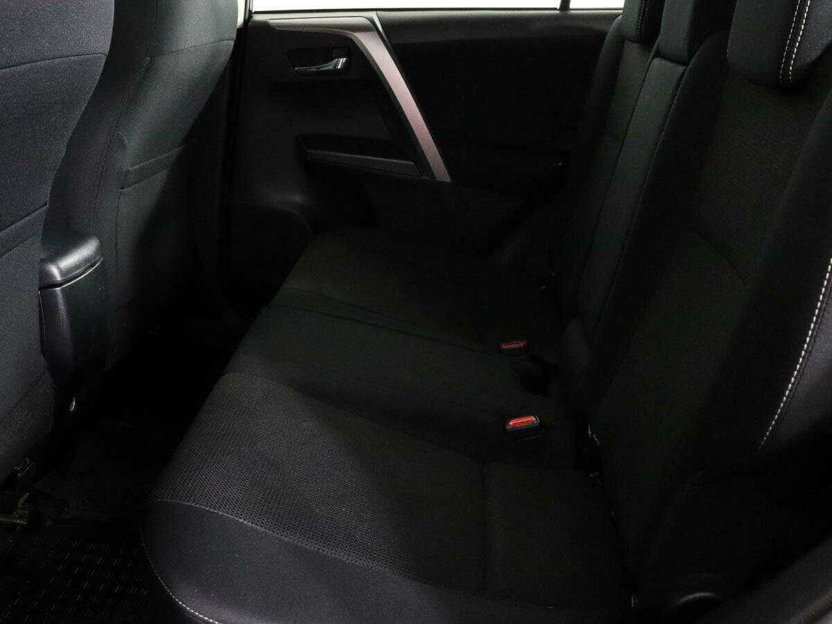 Toyota RAV4, 2016 - 178 600 км. | Фото №8