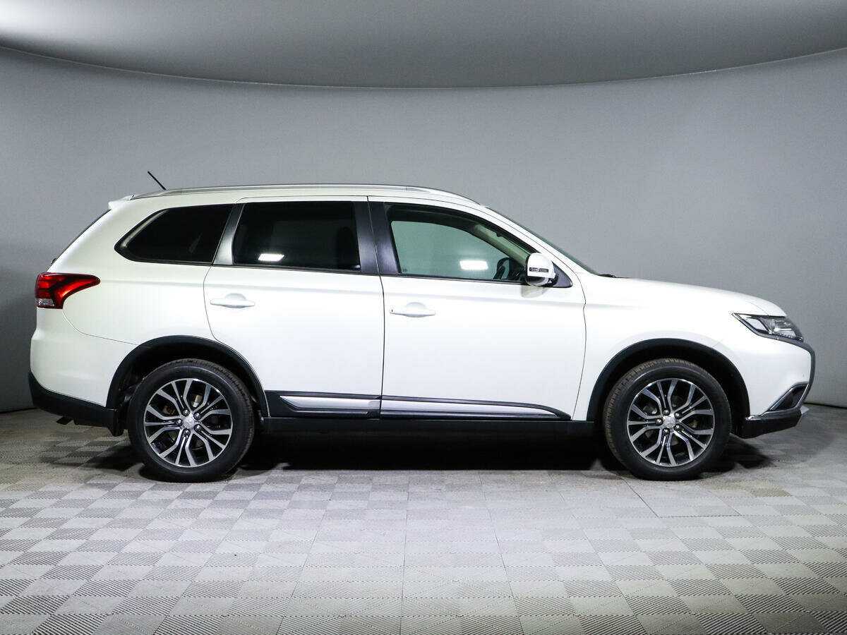 Mitsubishi Outlander, 2016 - 88 000 км. | Фото №3