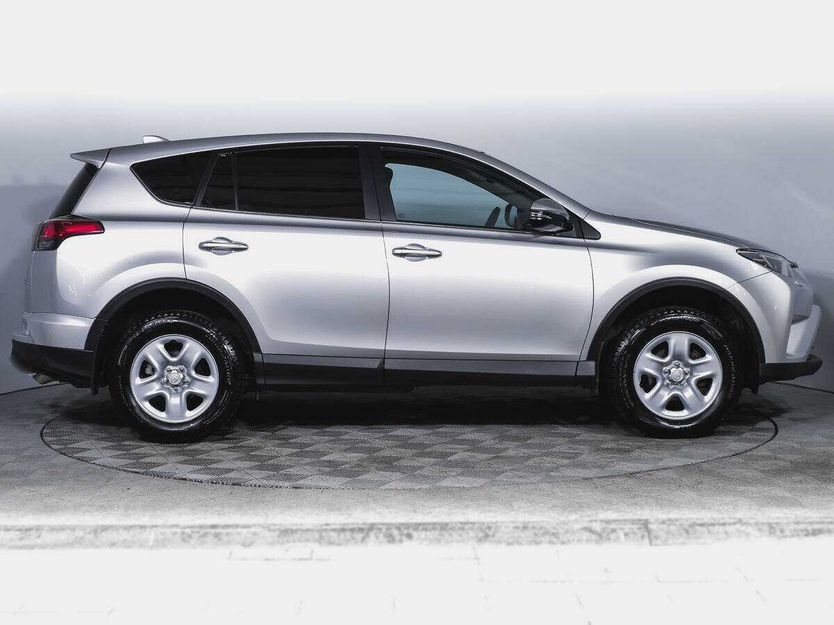 Toyota RAV4, 2018 - 92 900 км. | Фото №4