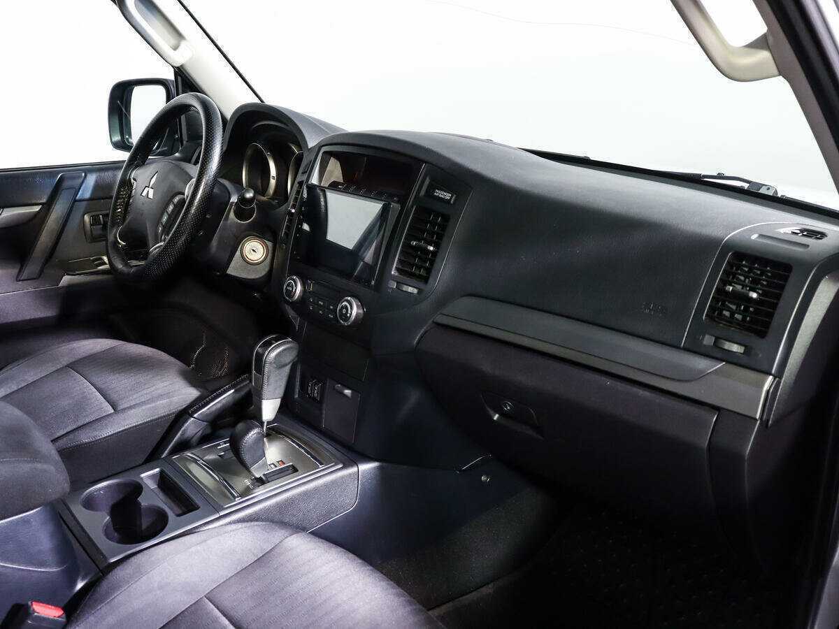 Mitsubishi Pajero, 2012 - 101 000 км. | Фото №8