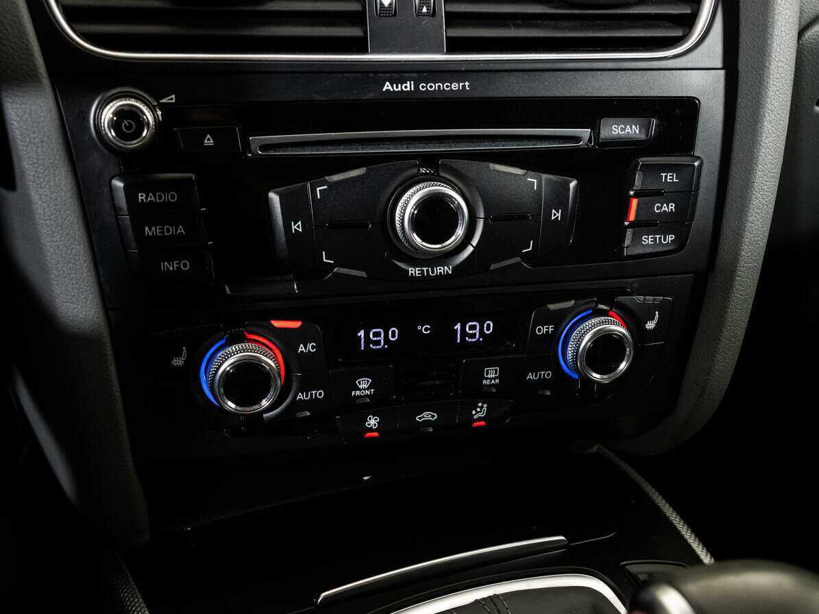 Audi A4, 2015 Фото №15