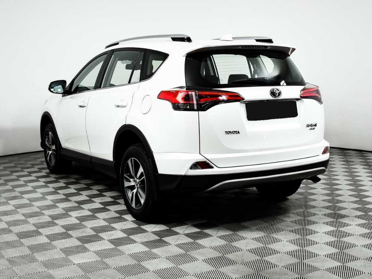 Toyota RAV4, 2018 - 56 802 км. | Фото №7