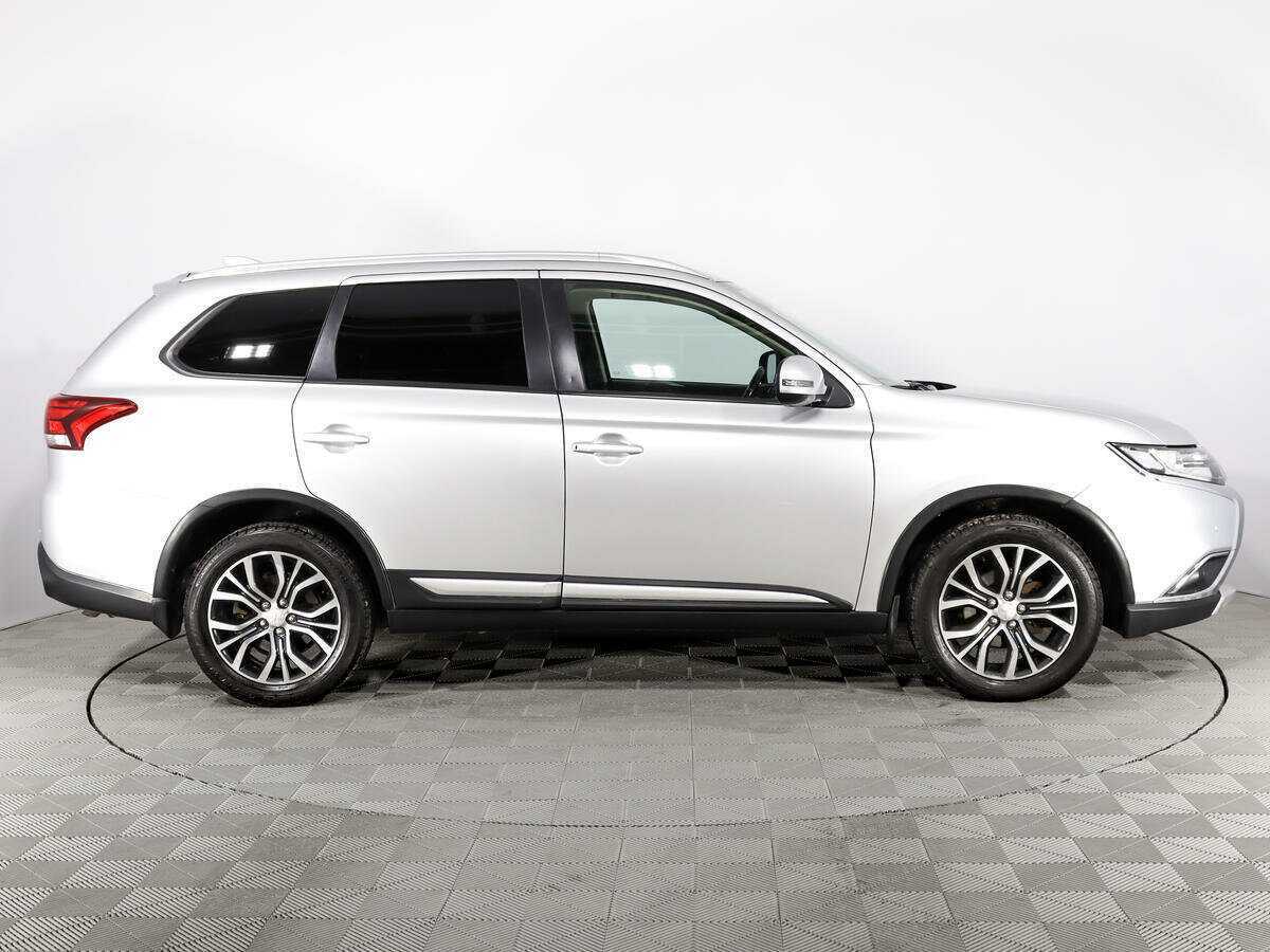 Mitsubishi Outlander, 2017 - 153 940 км. | Фото №5