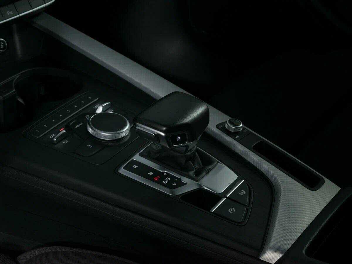 Audi A4, 2017 Фото №16