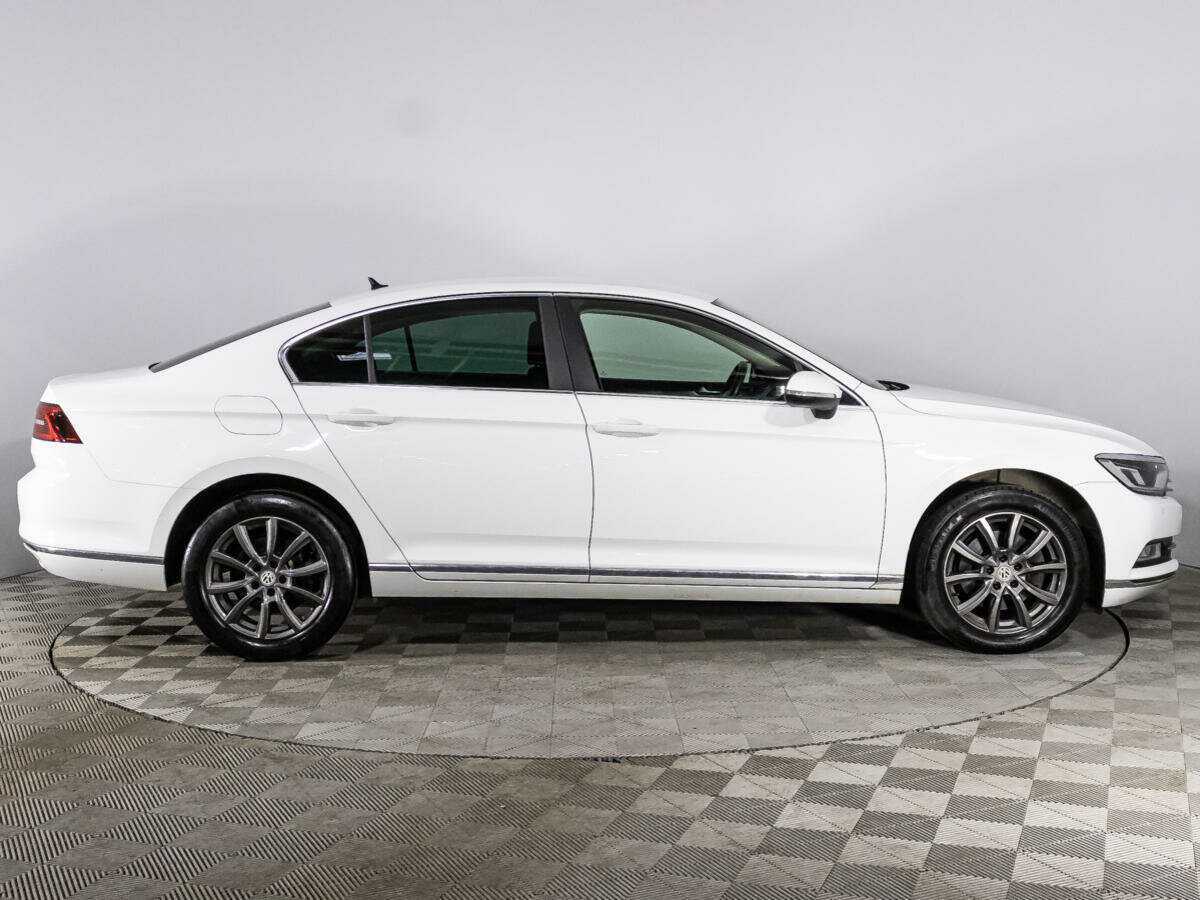 Volkswagen Passat DSG7, 2017 - 76 550 км. | Фото №4