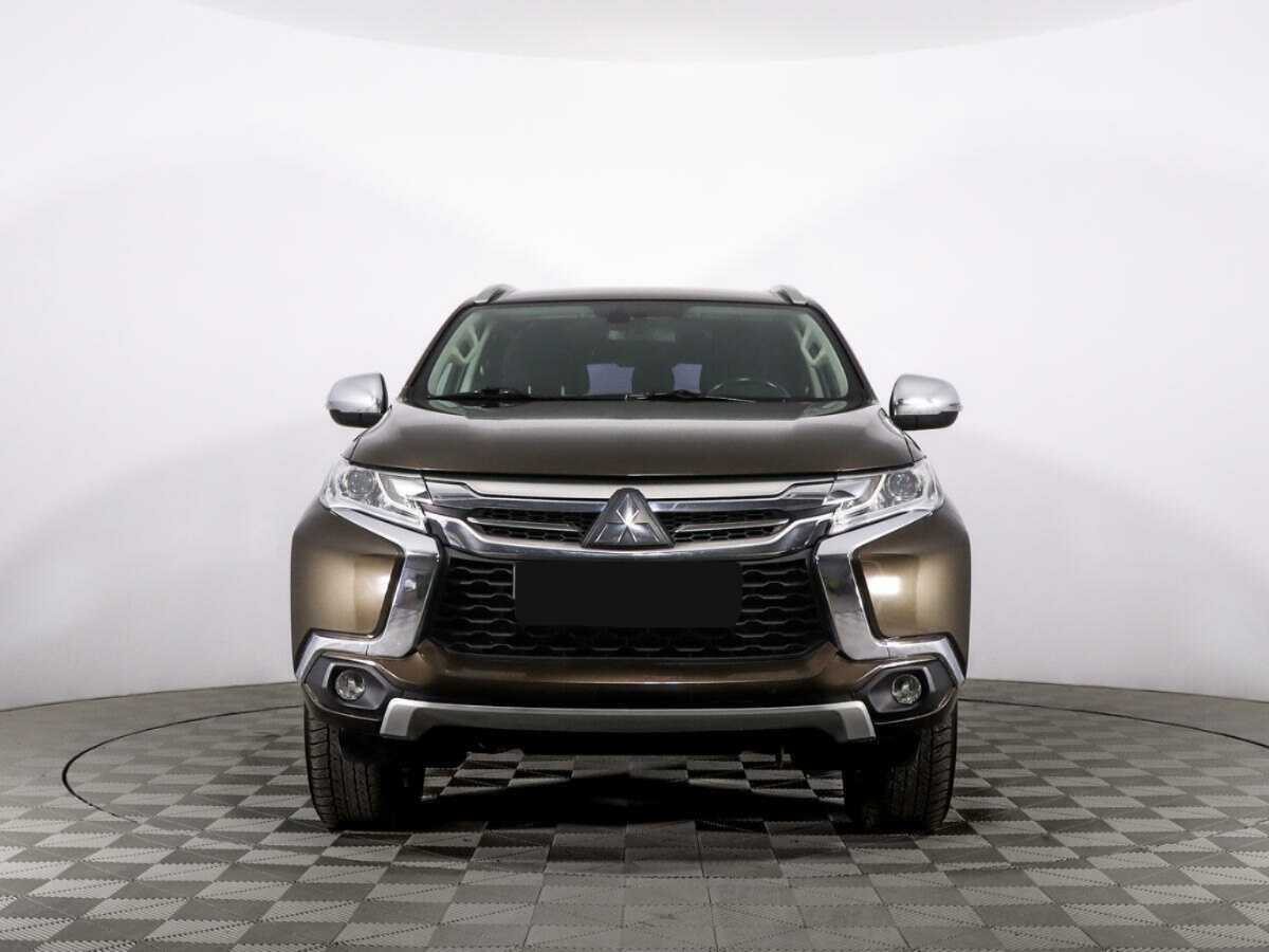 Mitsubishi Pajero Sport, 2017 - 90 735 км. | Фото №2