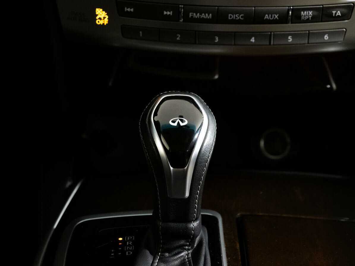 Infiniti QX60, 2017 Фото №16