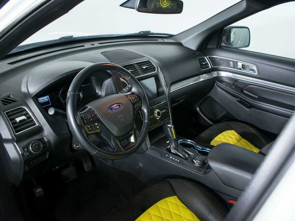 Ford Explorer, 2016 Фото №10