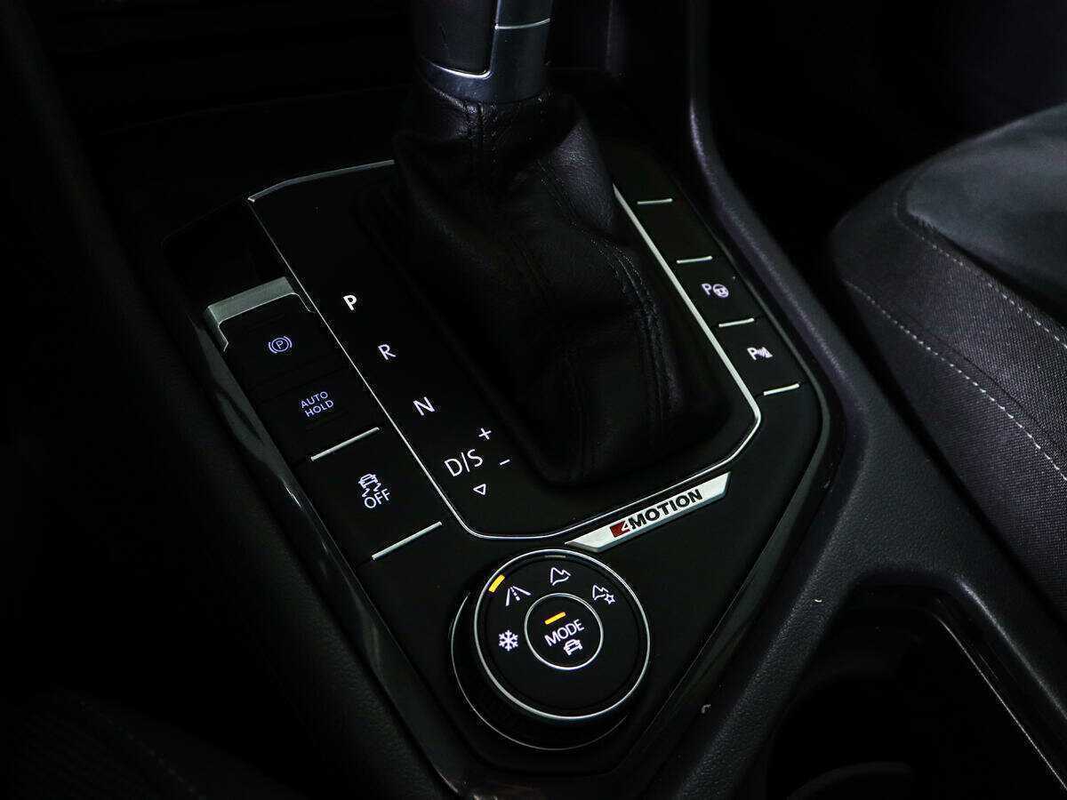 Volkswagen Tiguan, 2017 Фото №18