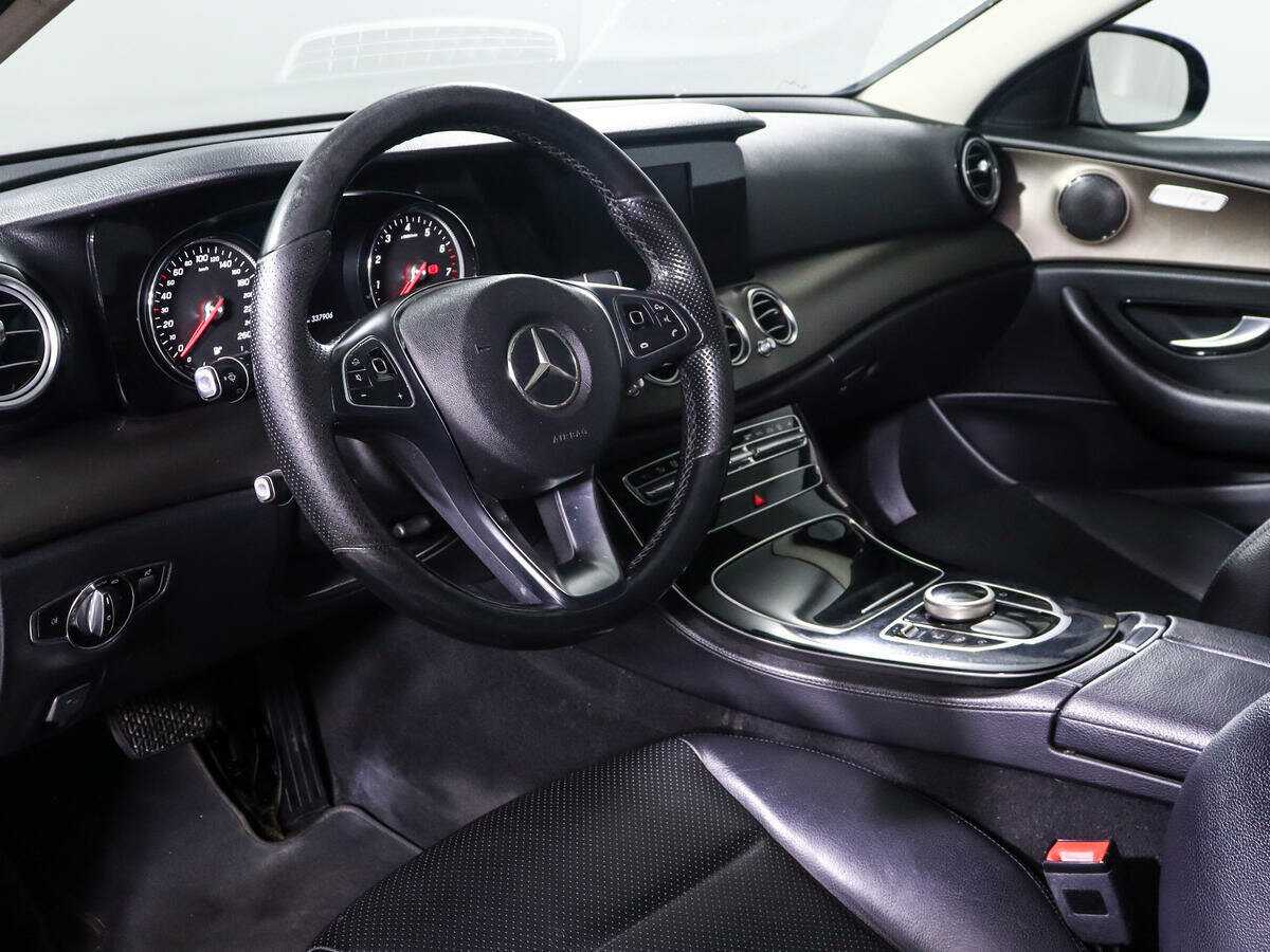 Mercedes-Benz E-Класс 200, 2017 Фото №14