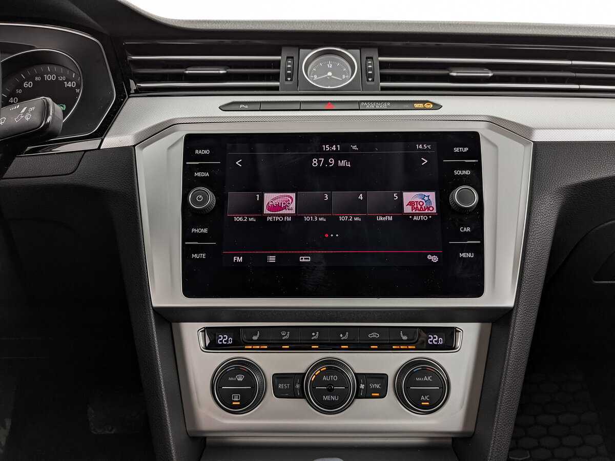 Volkswagen Passat, 2018 Фото №13