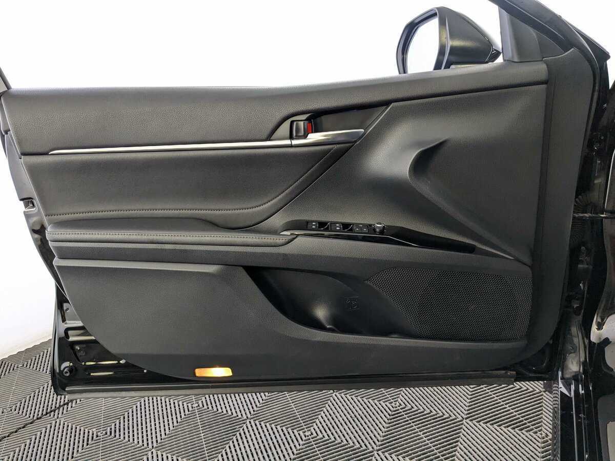 Toyota Camry, 2020 Фото №12