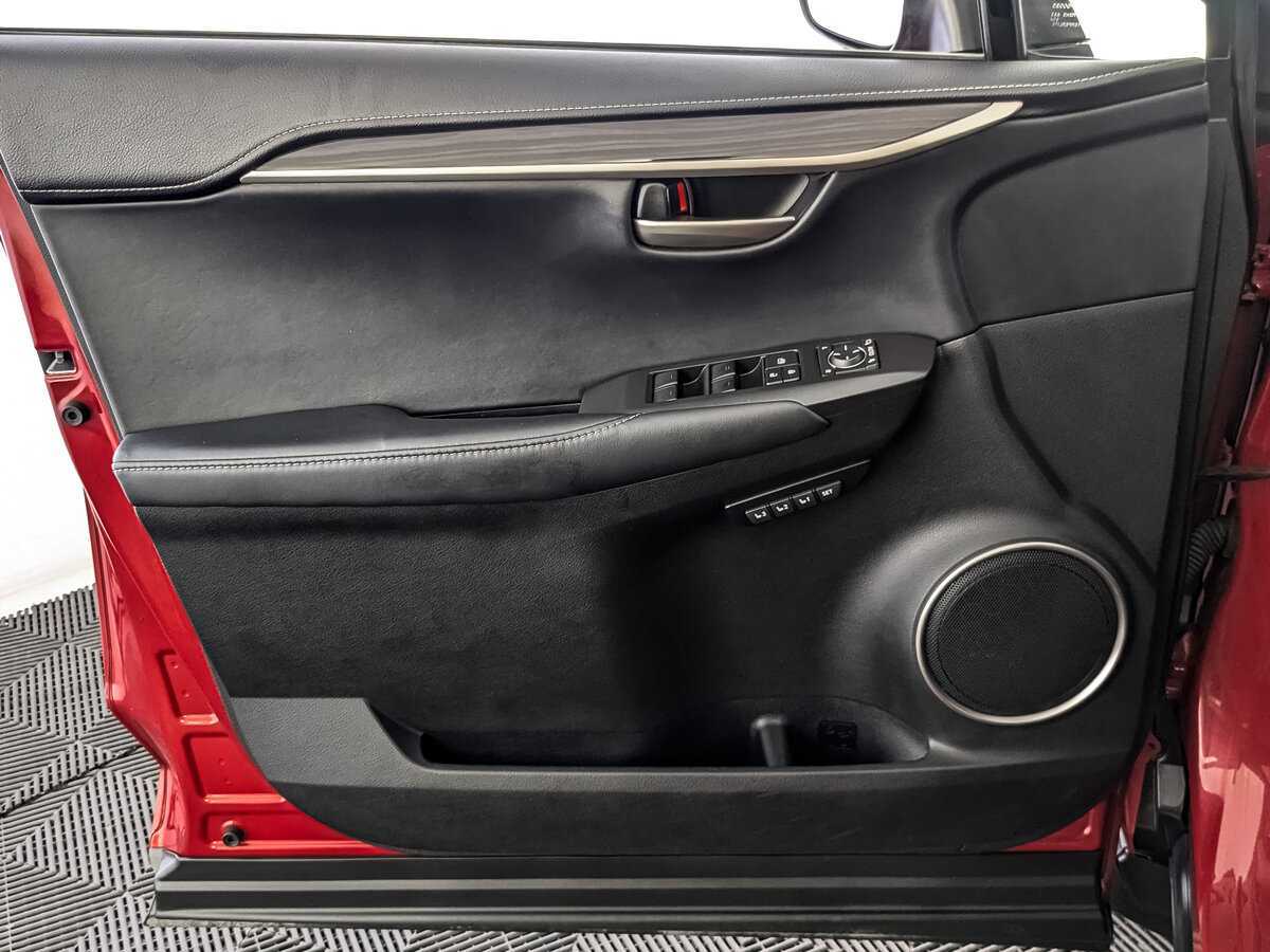 Lexus NX 300h, 2015 Фото №15