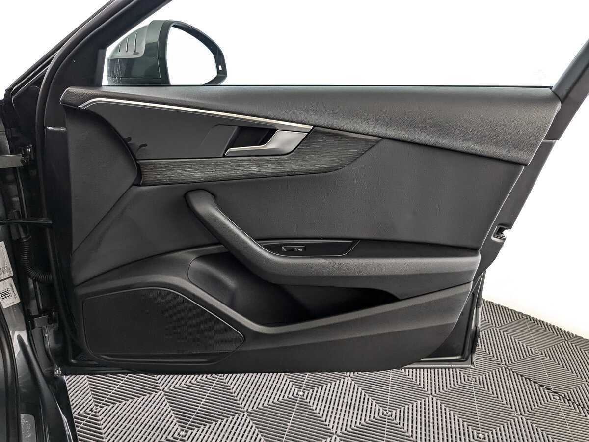 Audi A4, 2018 Фото №21