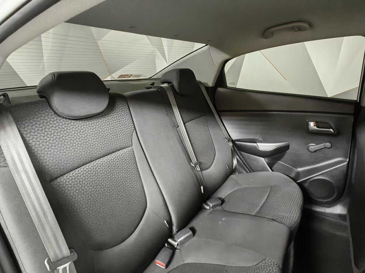 Kia Rio, 2017 Фото №12