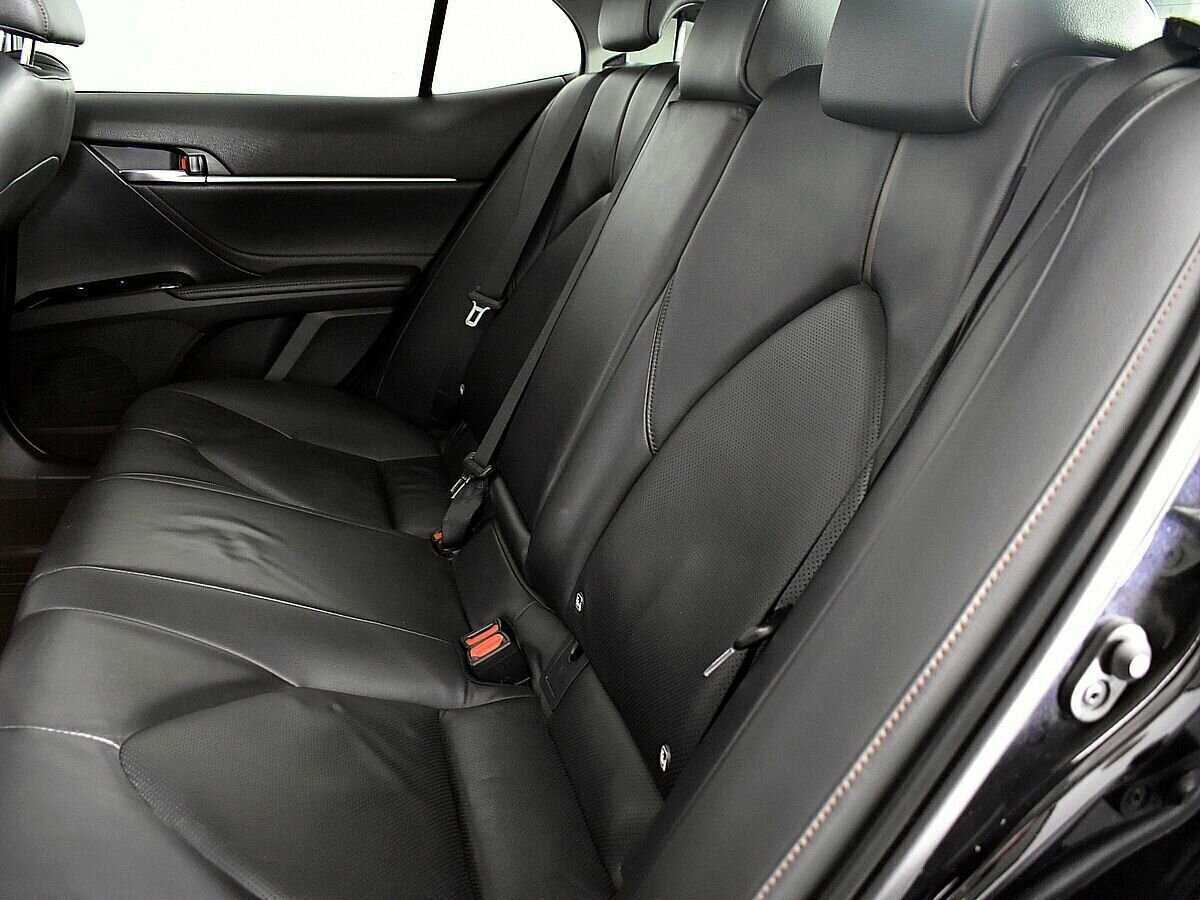 Toyota Camry, 2019 Фото №9