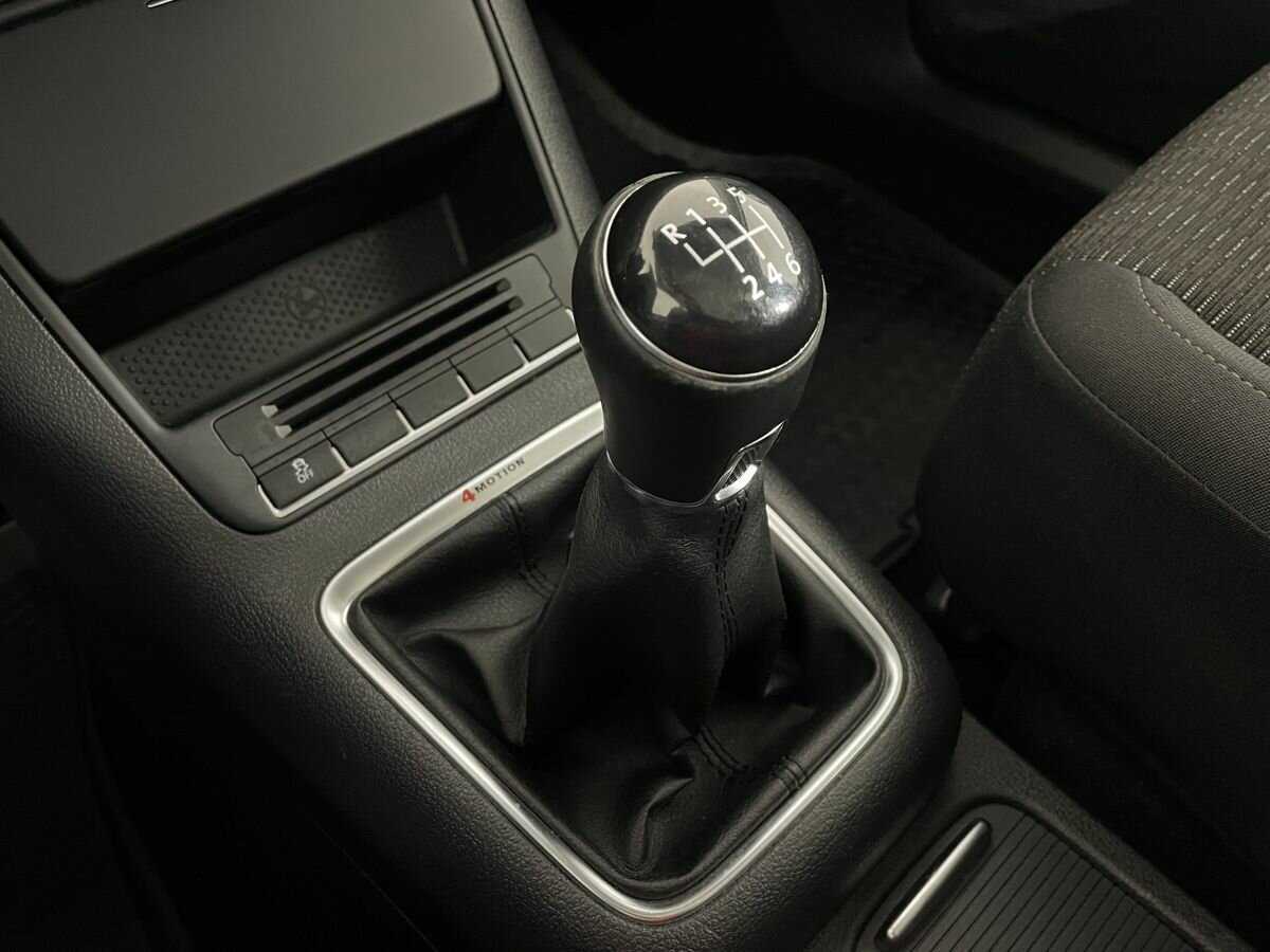 Volkswagen Tiguan, 2012 Фото №13