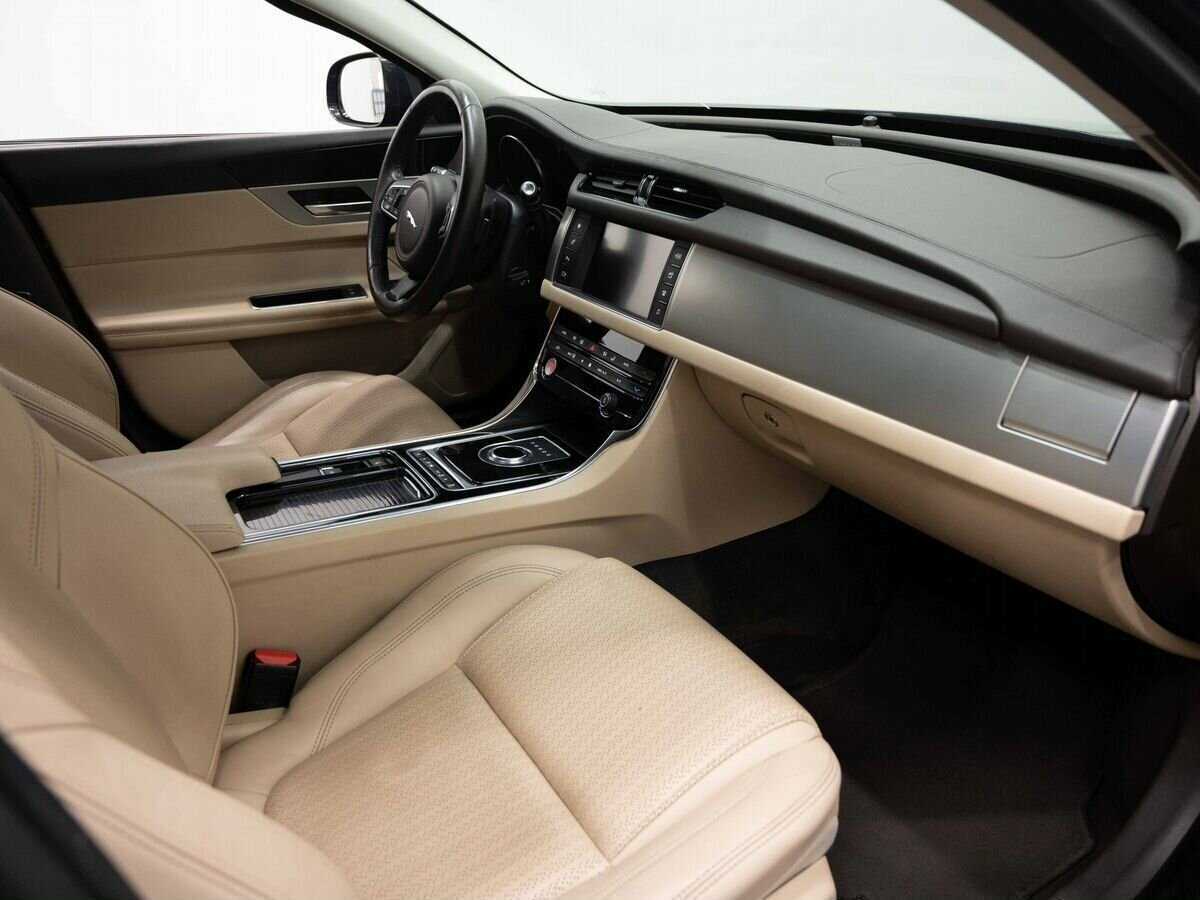 Jaguar XF, 2017 Фото №13