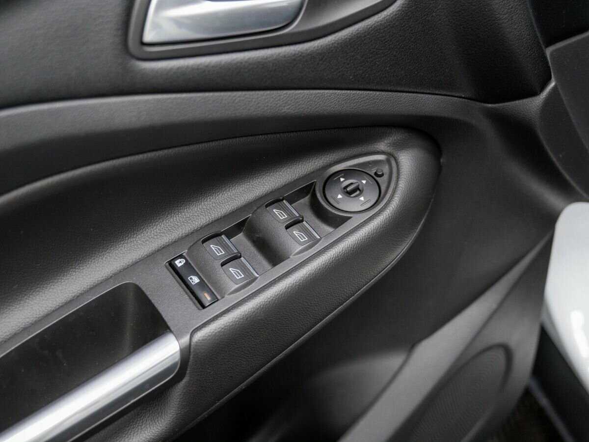 Ford Kuga, 2016 Фото №15