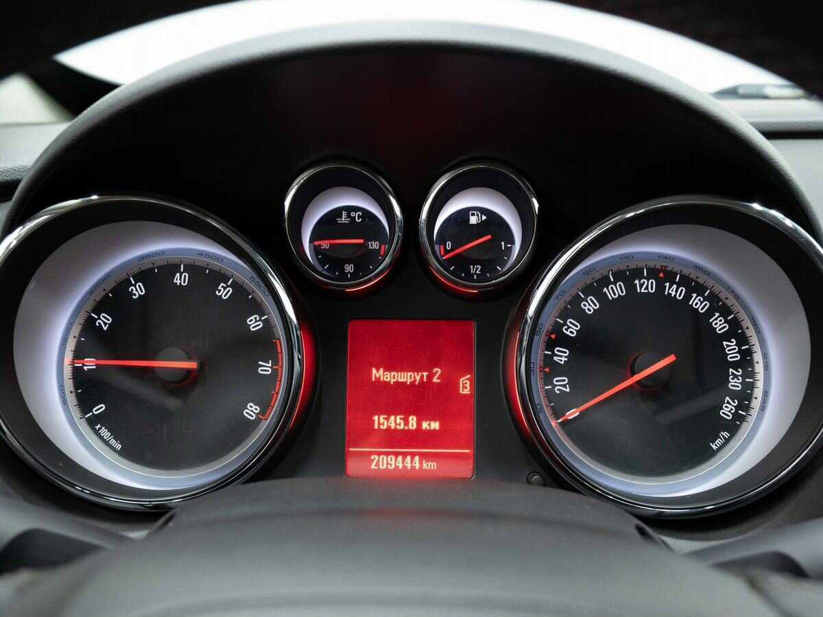 Opel Astra GTC, 2013 Фото №16