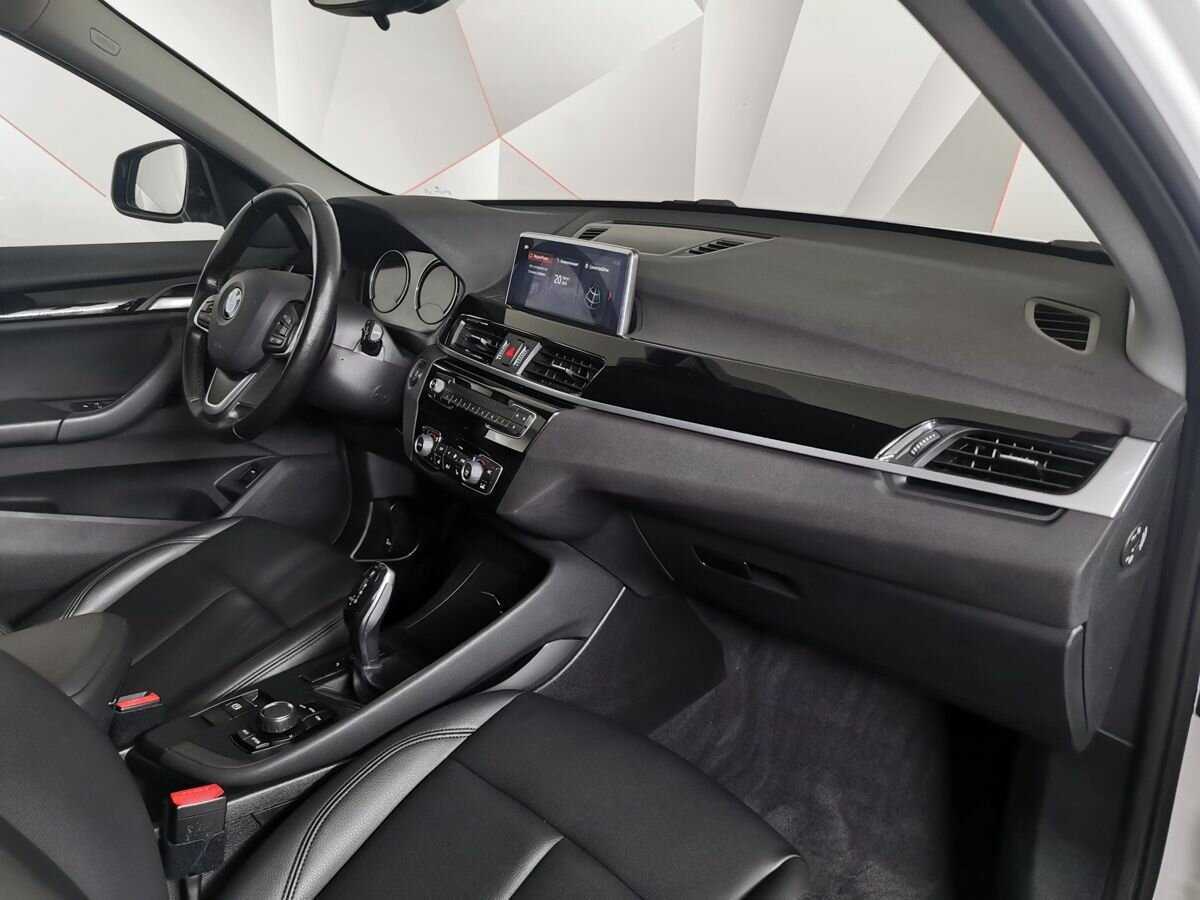 BMW X1 18i sDrive, 2020 Фото №9