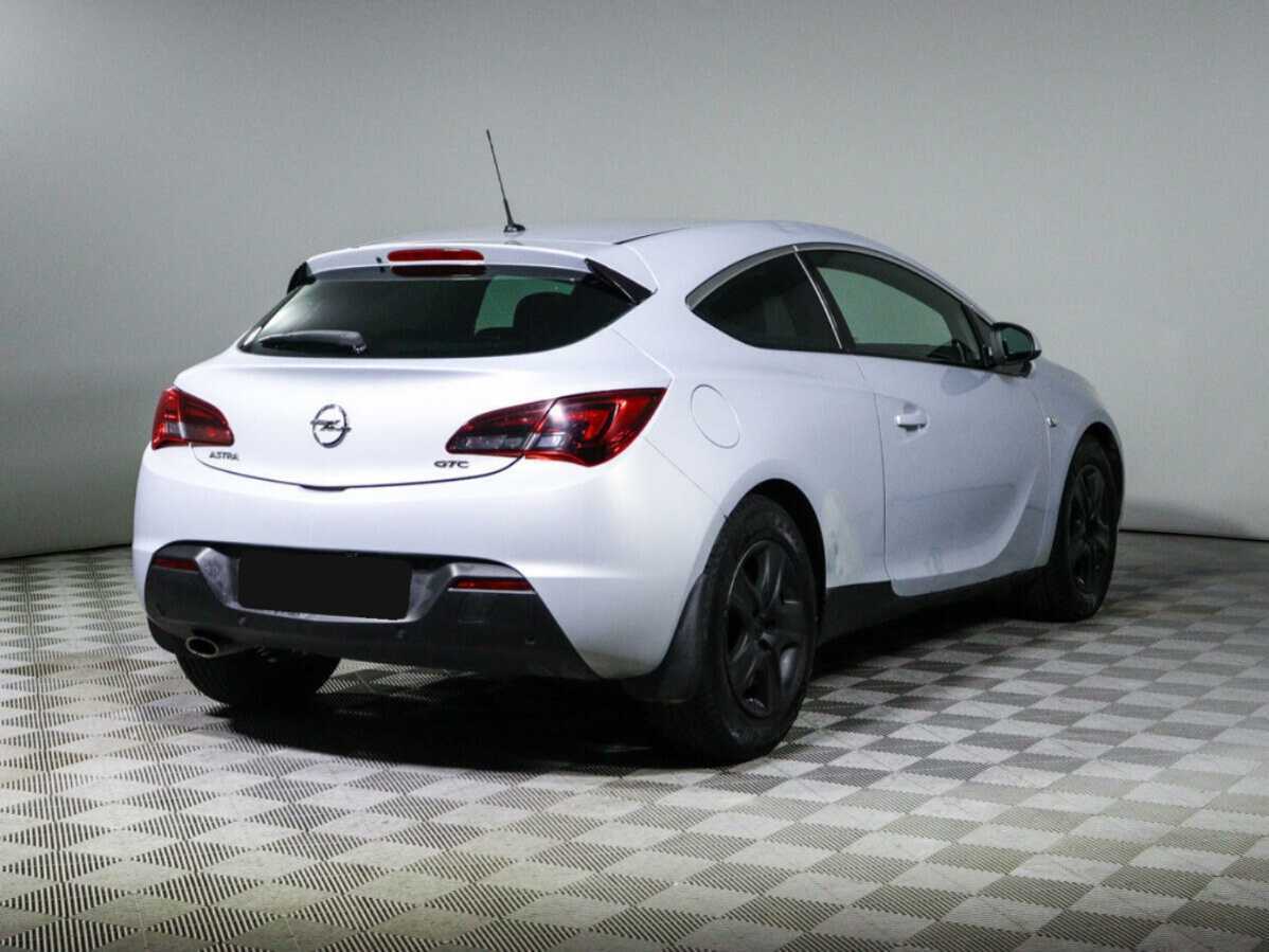 Opel Astra GTC, 2013 - 215 000 км. | Фото №4
