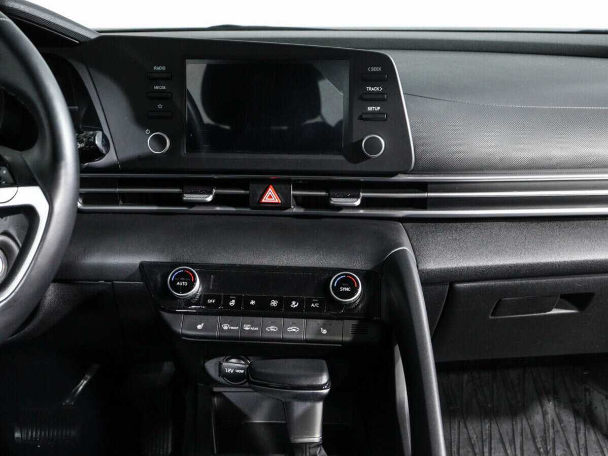 Hyundai Elantra, 2021 Фото №13