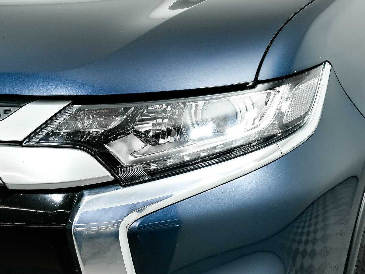 Mitsubishi Outlander, 2018 Фото №13