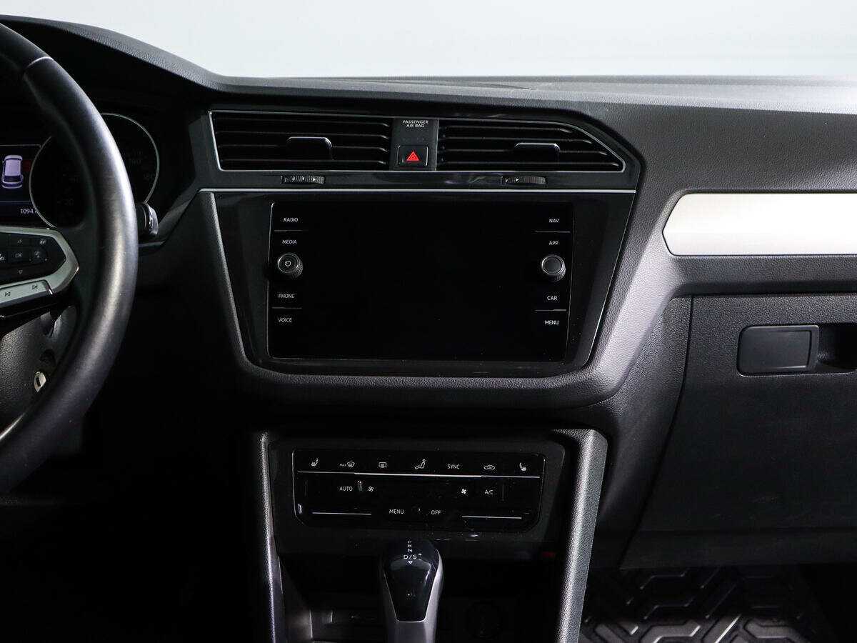 Volkswagen Tiguan, 2021 Фото №10