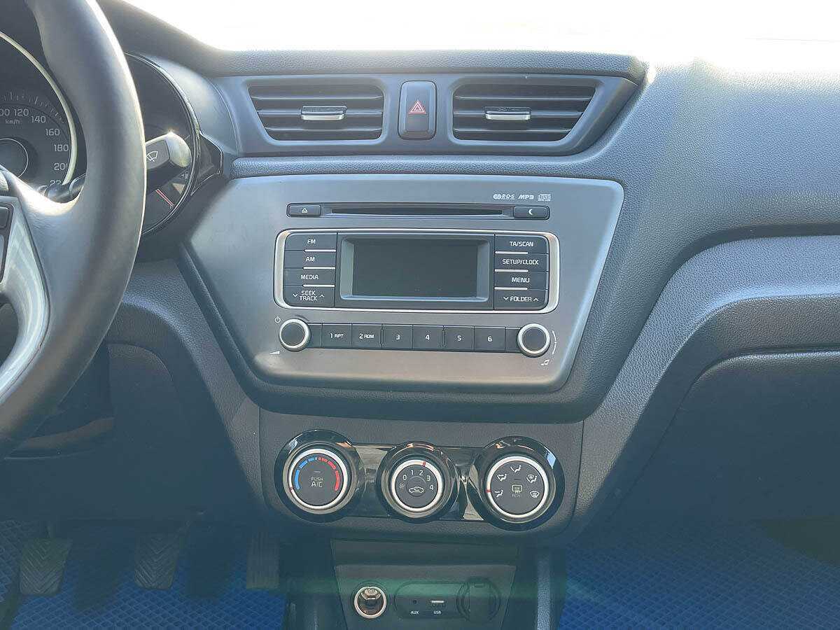 Kia Rio, 2015 Фото №12
