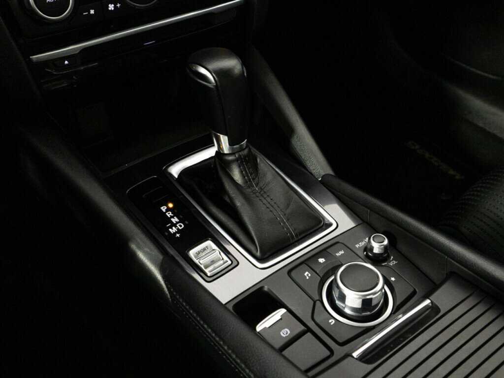 Mazda 6, 2018 Фото №17