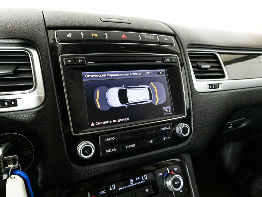 Volkswagen Touareg, 2015 Фото №17