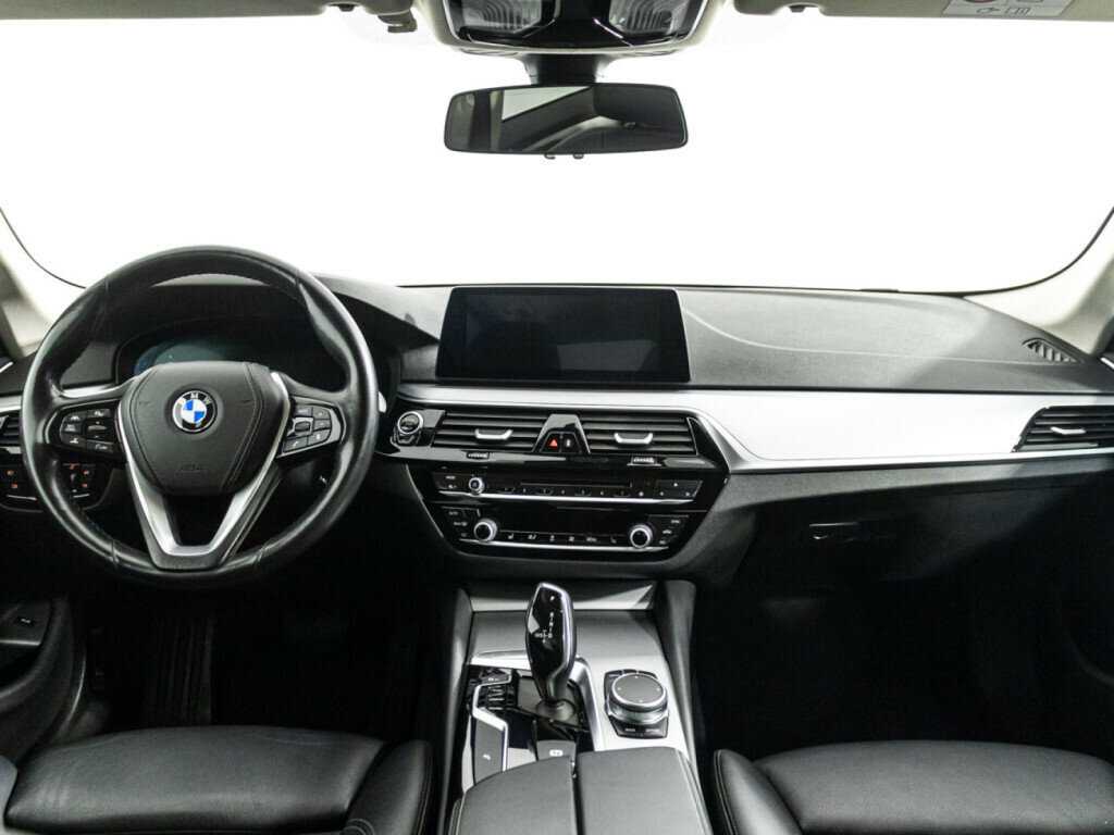 BMW 5 серии 520d xDrive, 2018 Фото №13