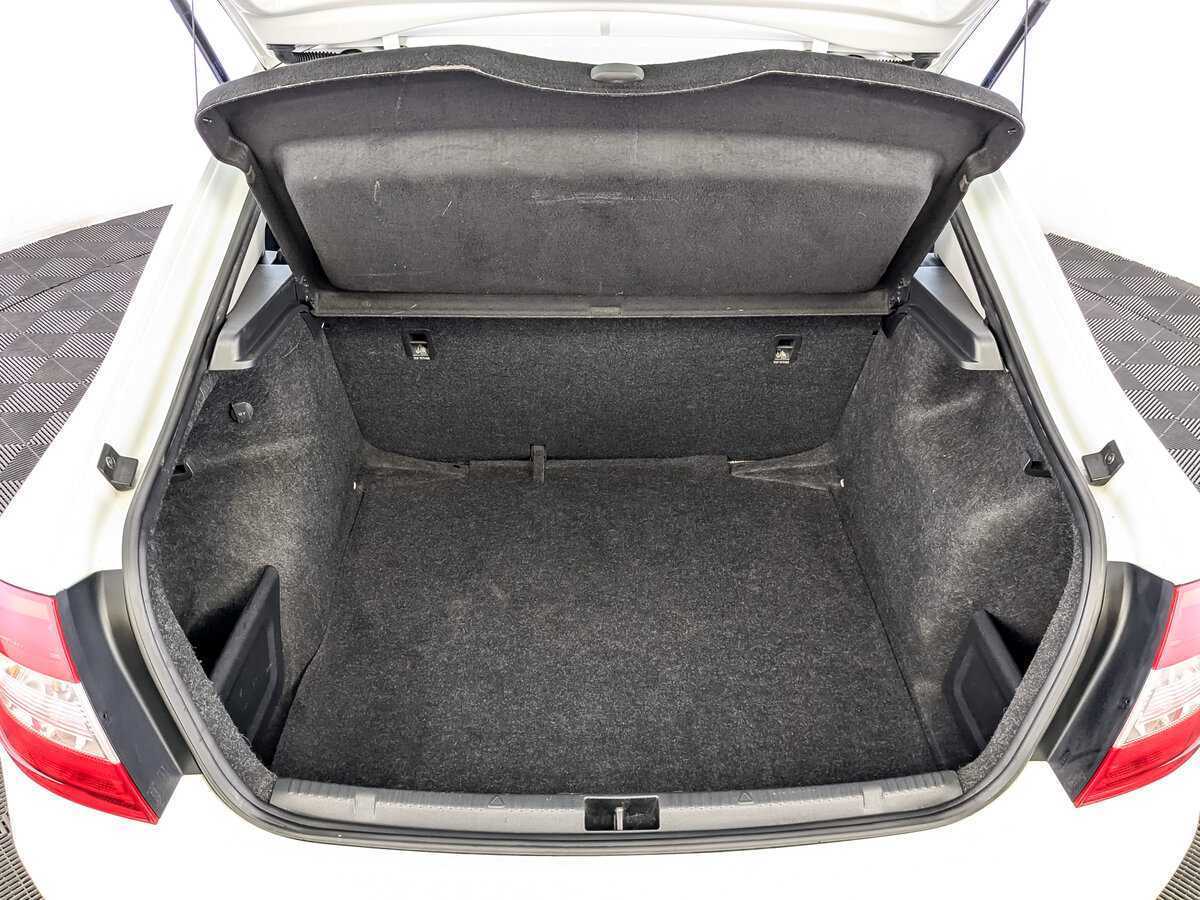 Skoda Rapid, 2017 Фото №10