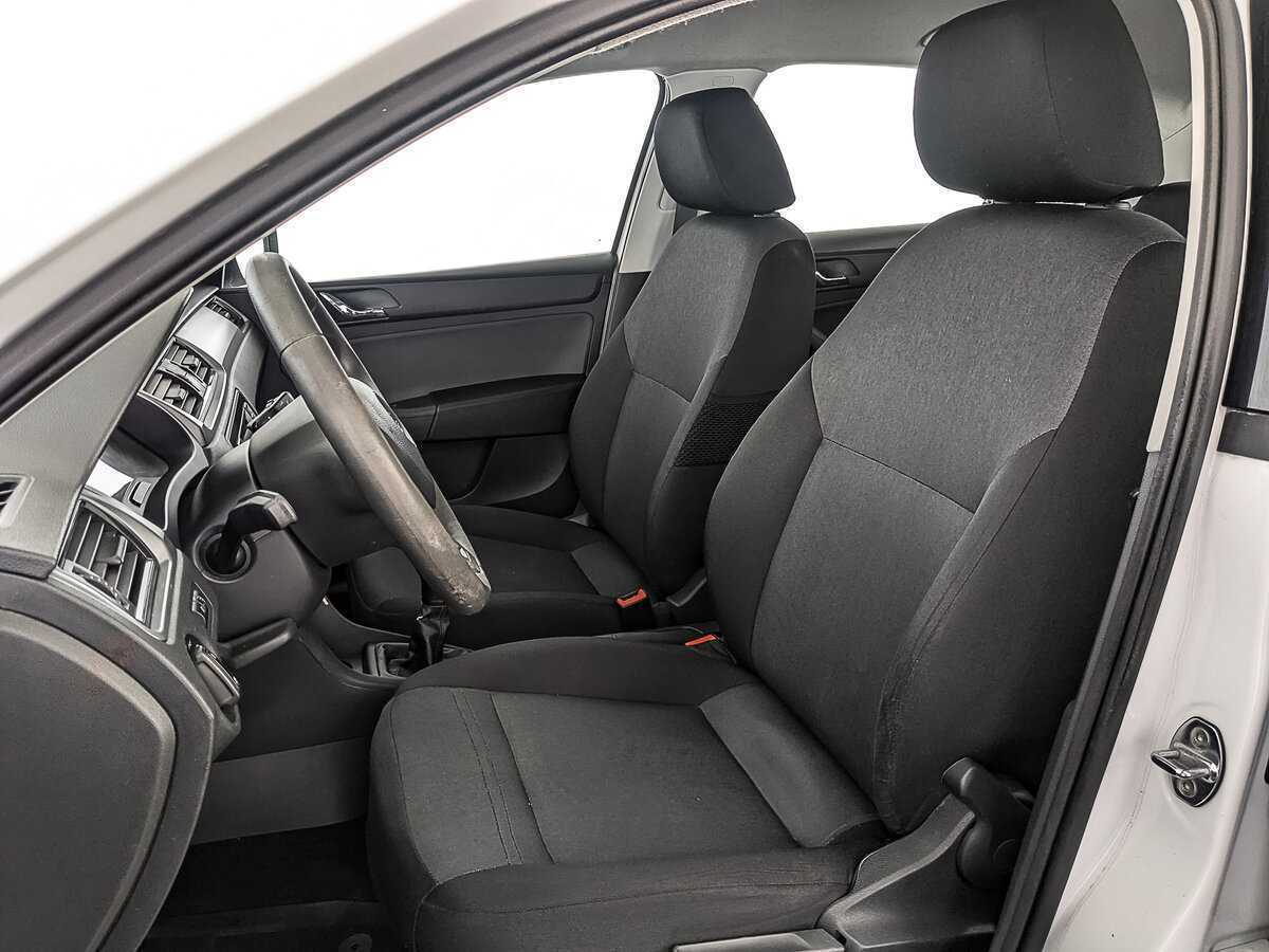 Skoda Rapid, 2017 Фото №18