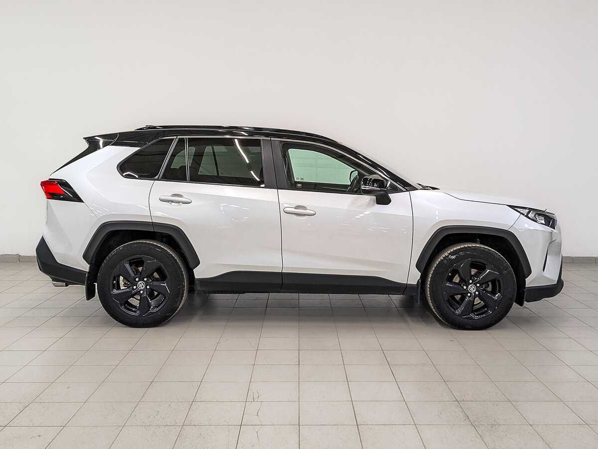 Toyota RAV4, 2021 - 136 072 км. | Фото №4