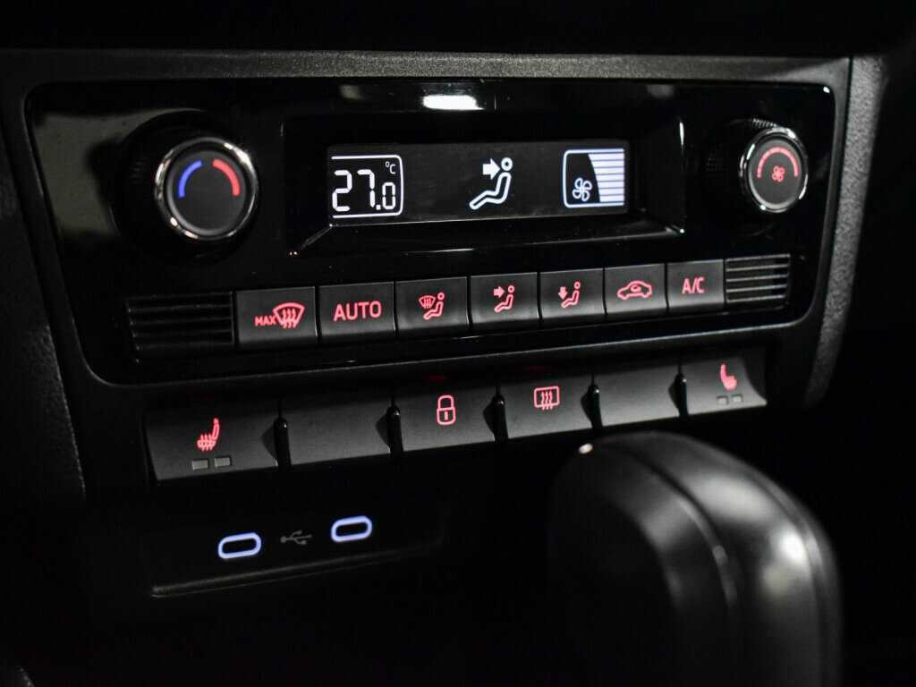 Volkswagen Polo, 2020 Фото №18